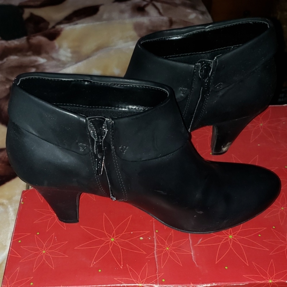 Black shoes